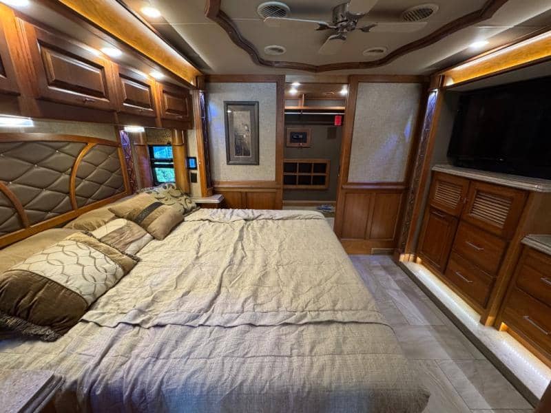 2018 Tiffin Motorhomes 2018 Tiffin Motorhomes Allegro Bus - thumbnail 23