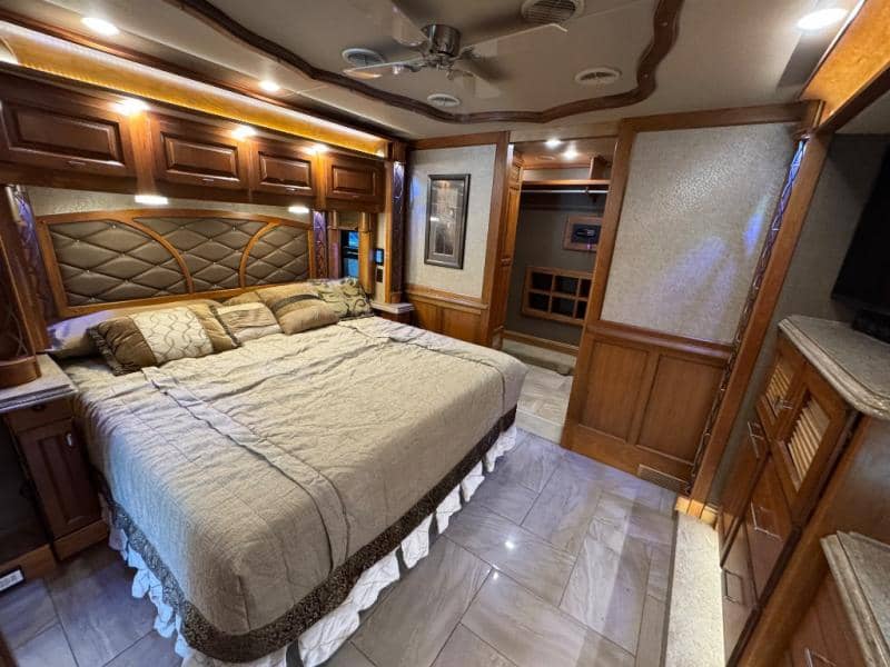 2018 Tiffin Motorhomes 2018 Tiffin Motorhomes Allegro Bus - thumbnail 24