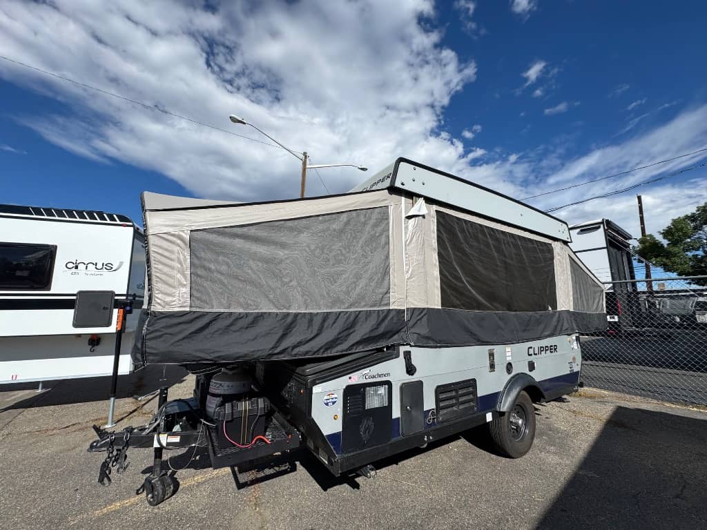 2022 Coachmen 2022 Coachmen Clipper - thumbnail 3