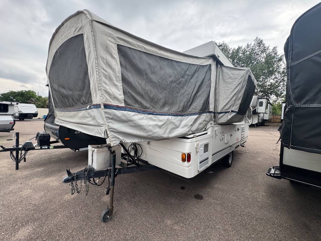 2003 Keystone RV 2003 Keystone RV Coleman Gran Tour - thumbnail 2