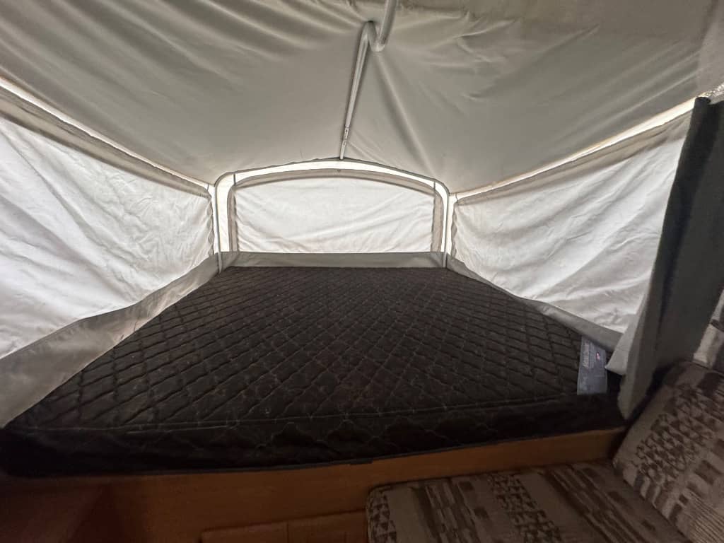 2003 Keystone RV 2003 Keystone RV Coleman Gran Tour - thumbnail 7