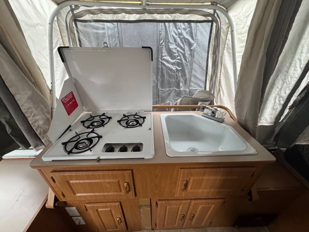 2003 Keystone RV 2003 Keystone RV Coleman Gran Tour - thumbnail 8