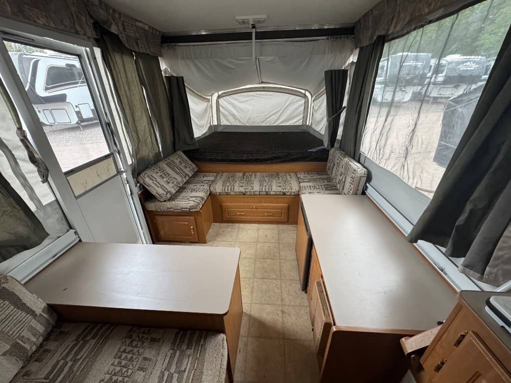 2003 Keystone RV 2003 Keystone RV Coleman Gran Tour - thumbnail 9