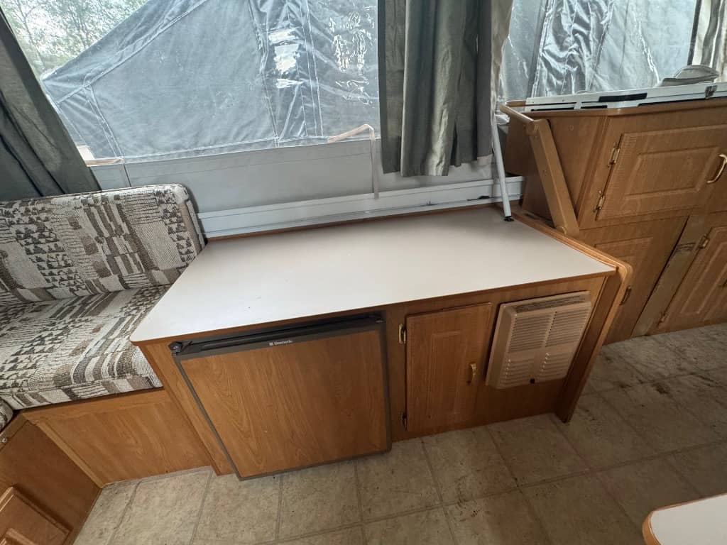 2003 Keystone RV 2003 Keystone RV Coleman Gran Tour - thumbnail 11