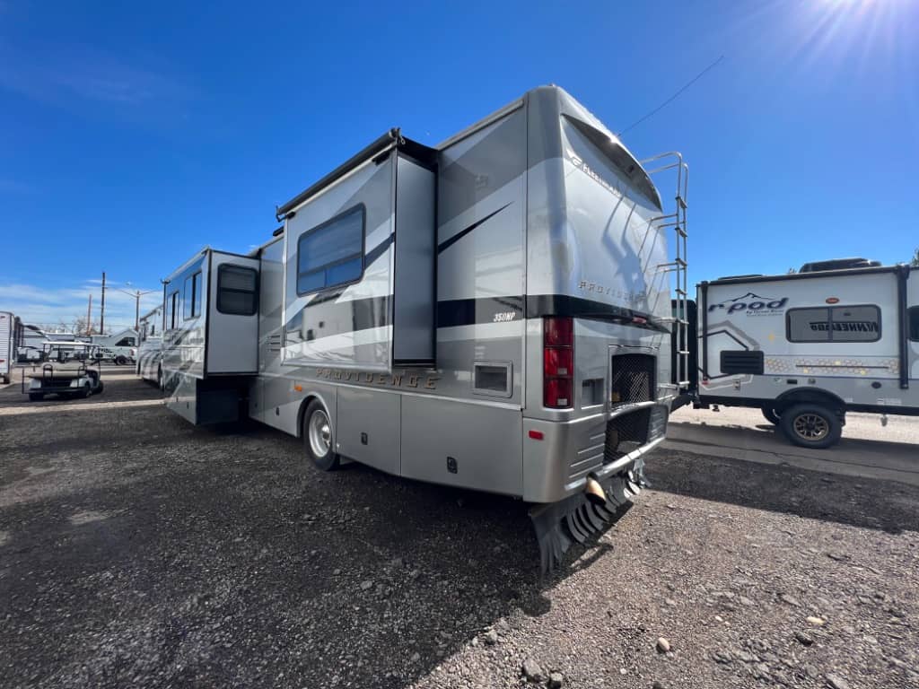 2005 Fleetwood 2005 Fleetwood Providence - thumbnail 3