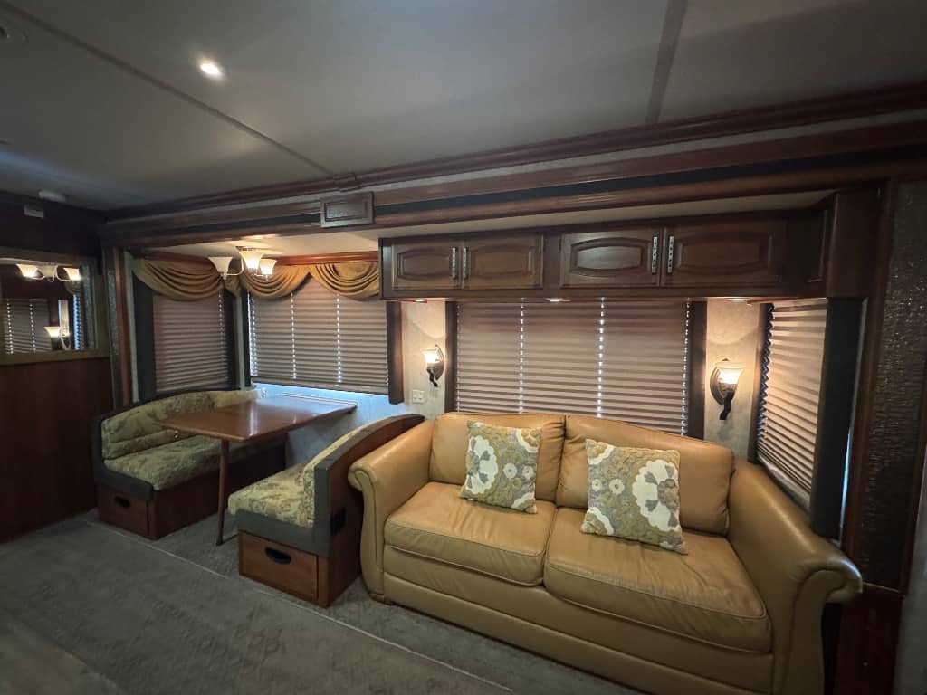 2005 Fleetwood 2005 Fleetwood Providence - thumbnail 6