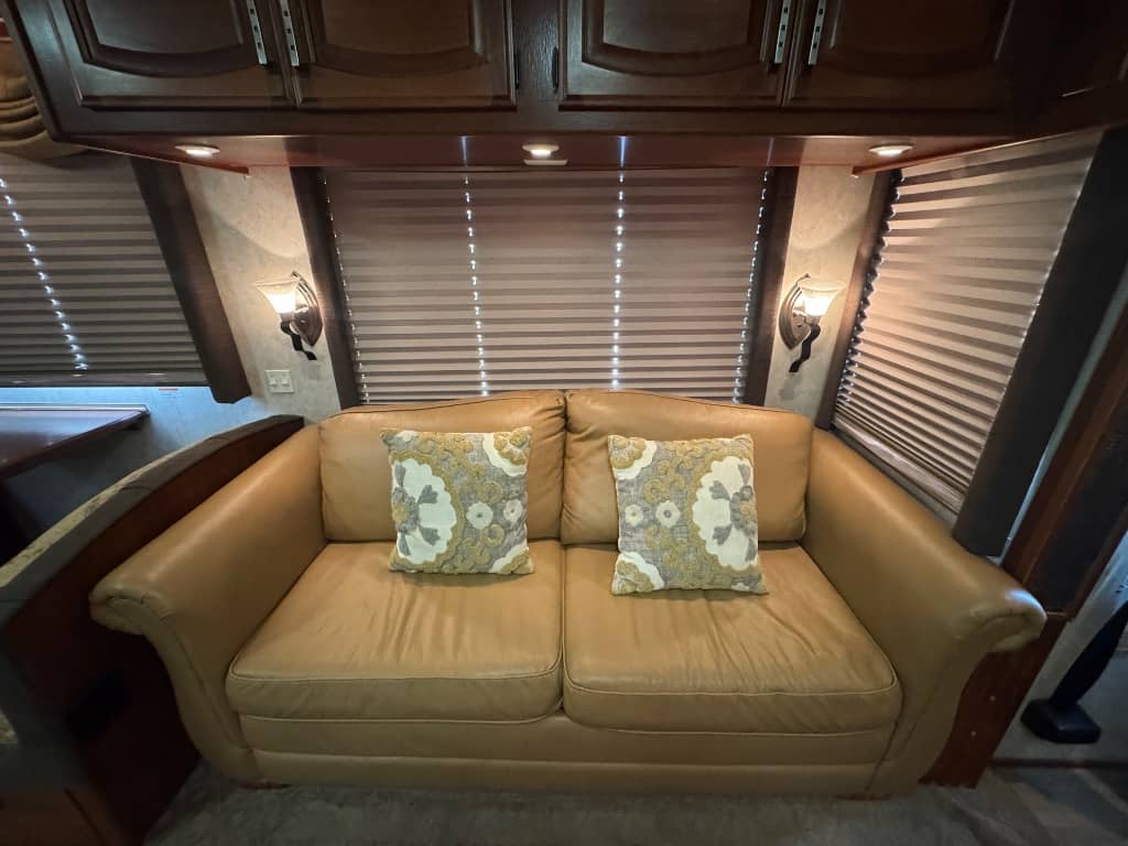 2005 Fleetwood 2005 Fleetwood Providence - thumbnail 7