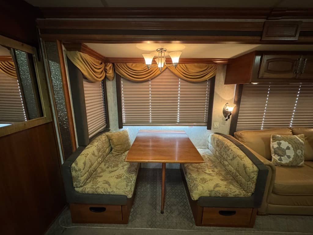 2005 Fleetwood 2005 Fleetwood Providence - thumbnail 8