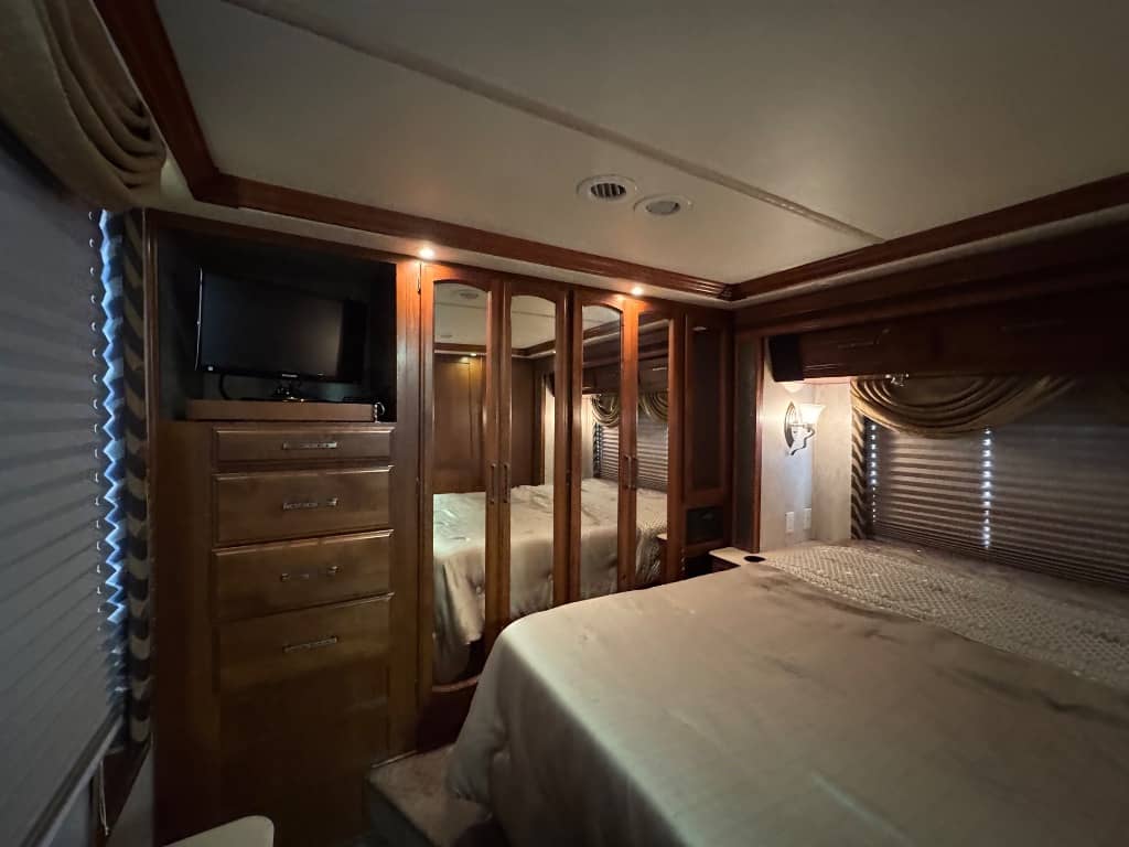 2005 Fleetwood 2005 Fleetwood Providence - thumbnail 18