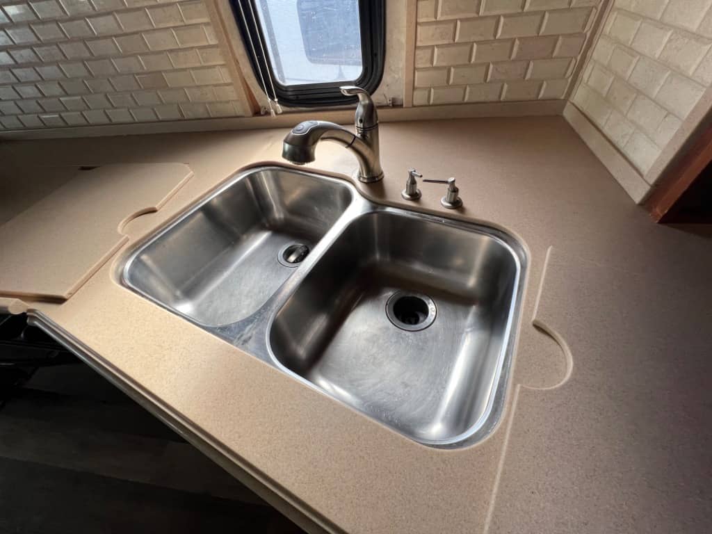 2005 Fleetwood 2005 Fleetwood Providence - thumbnail 24