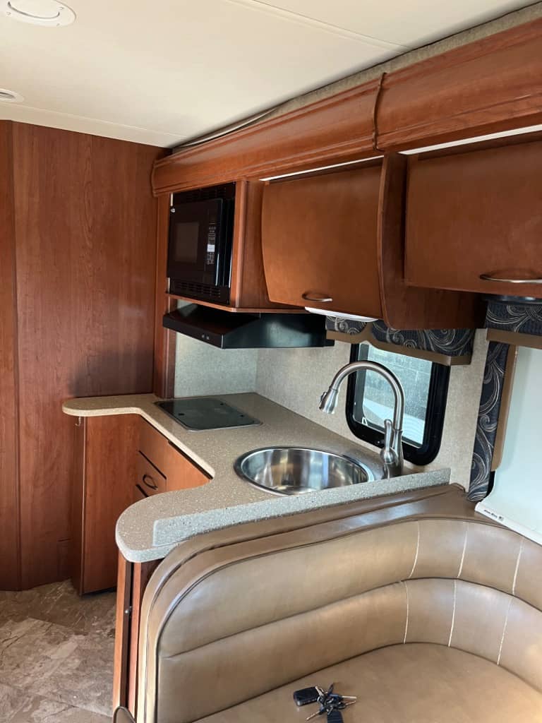 2015 Thor Motor Coach 2015 Thor Motor Coach Siesta Sprinter - thumbnail 10