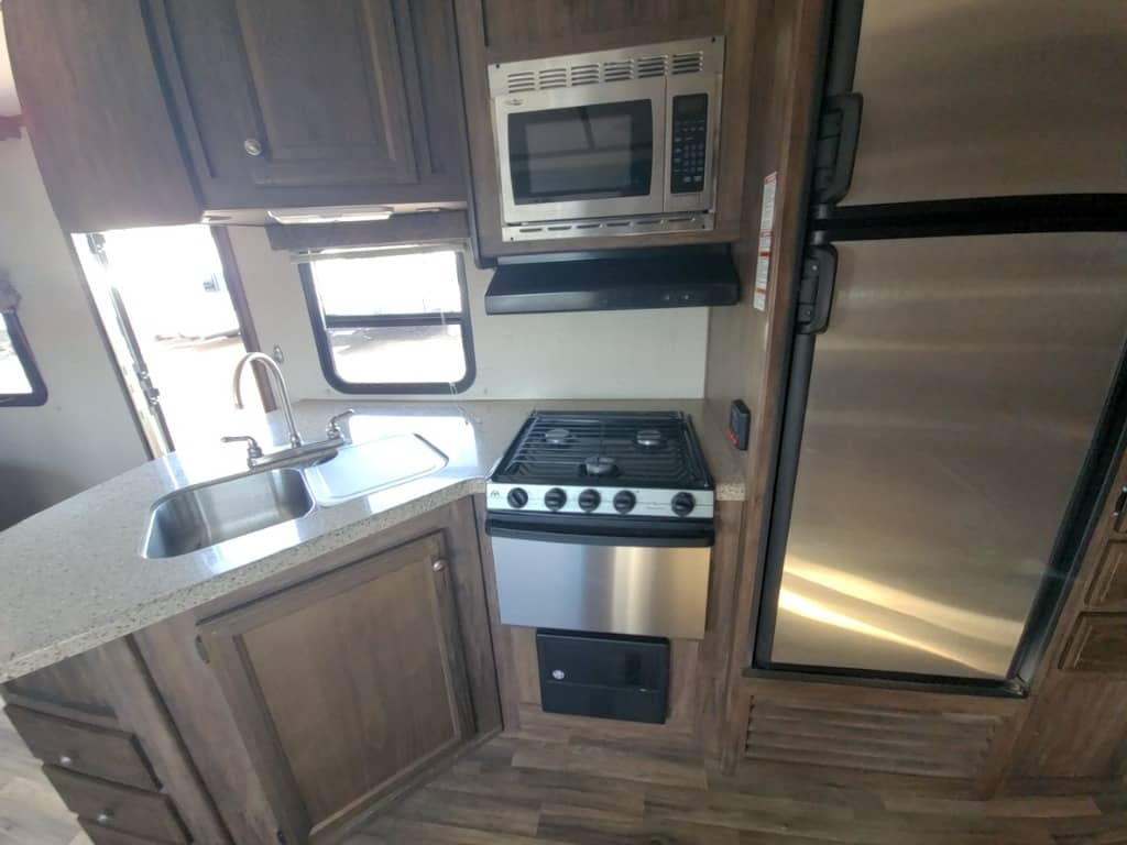 2016 Keystone RV 2016 Keystone RV Cougar - thumbnail 18