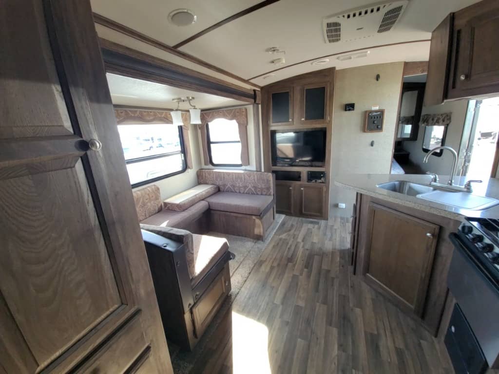 2016 Keystone RV 2016 Keystone RV Cougar - thumbnail 22