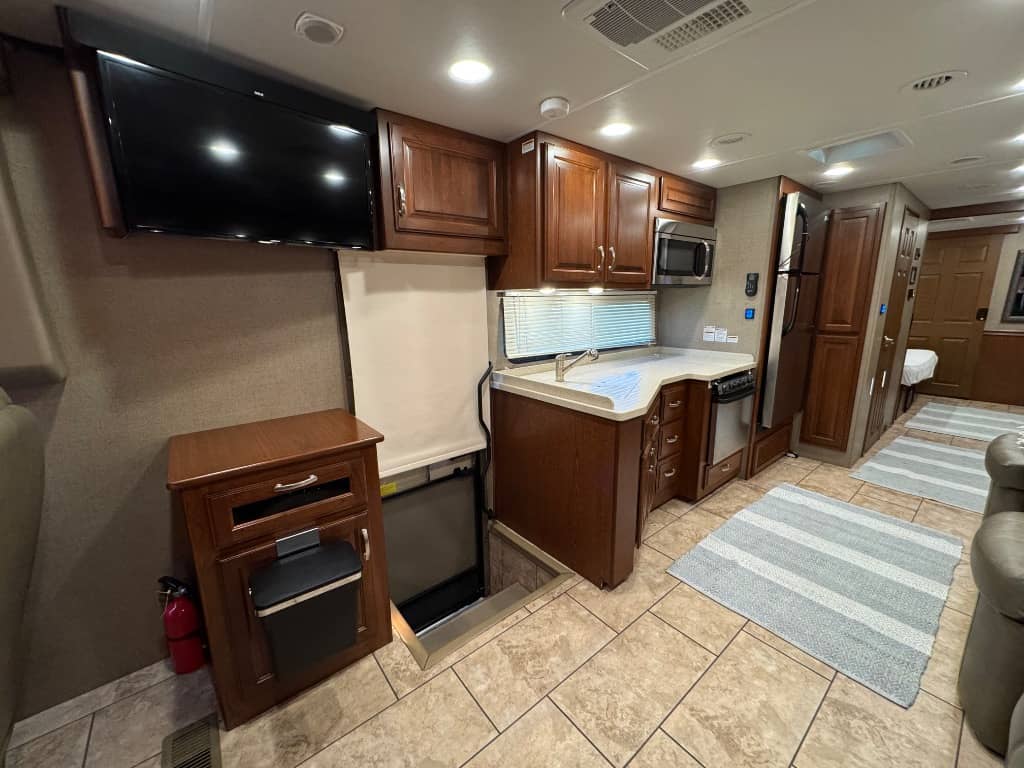 2017 Forest River 2017 Forest River Legacy - thumbnail 9