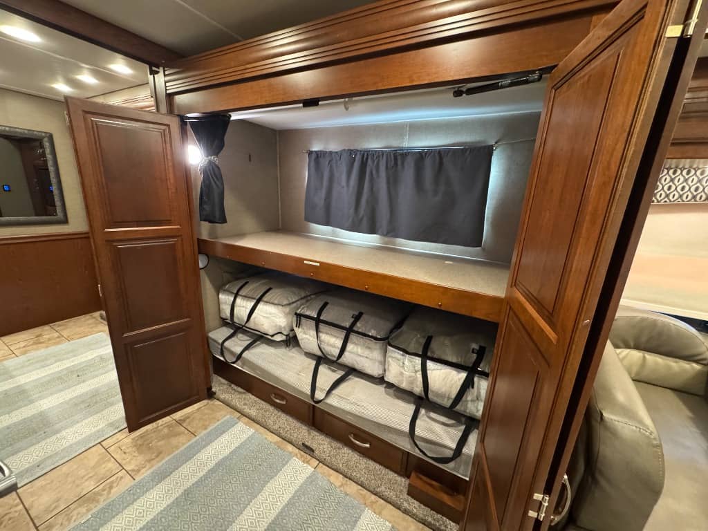 2017 Forest River 2017 Forest River Legacy - thumbnail 14