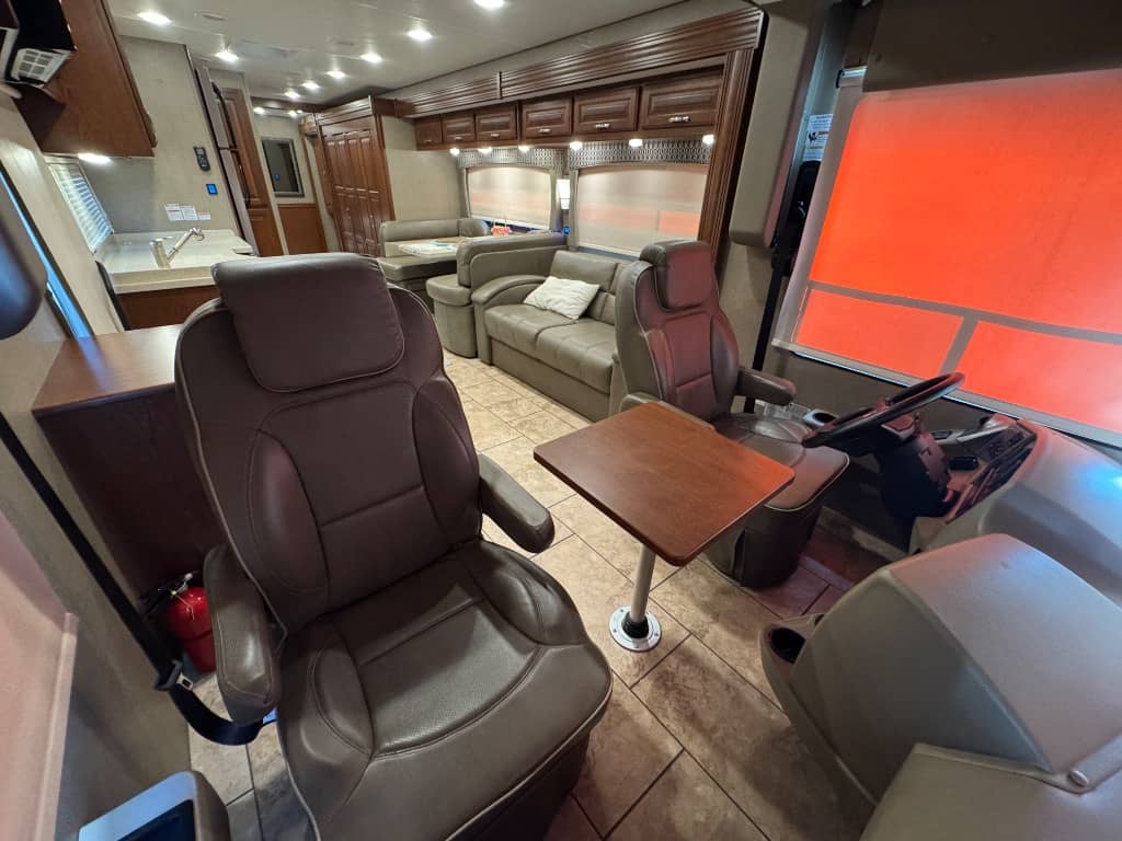 2017 Forest River 2017 Forest River Legacy - thumbnail 32