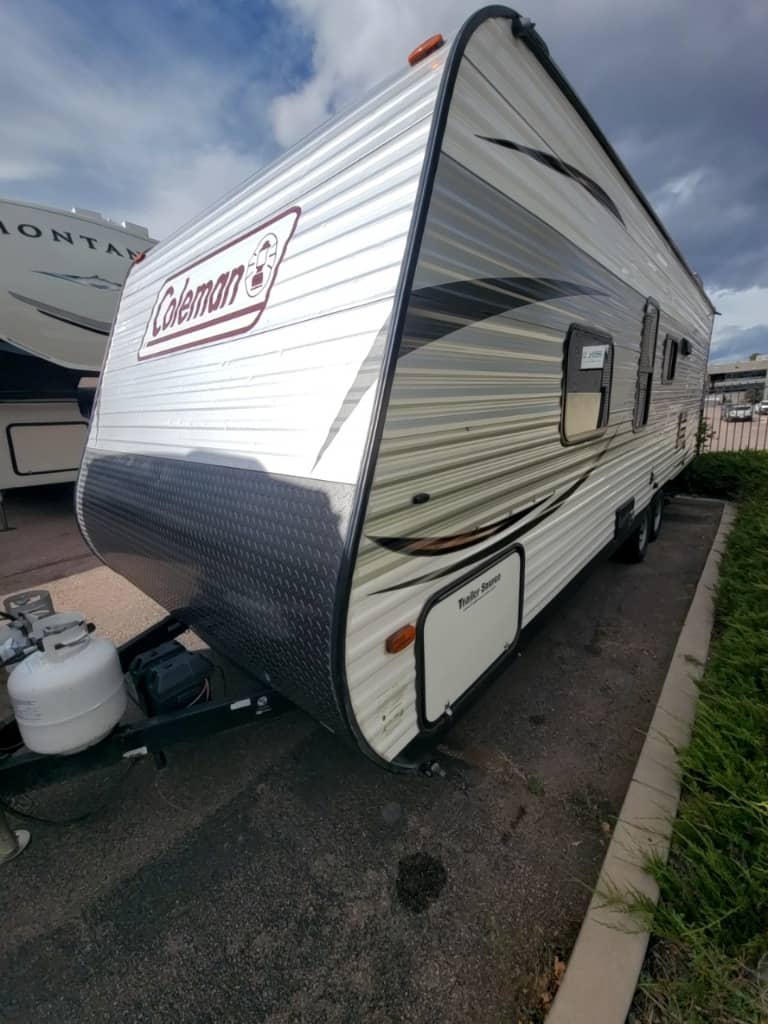 2017 Keystone RV 2017 Keystone RV Coleman Lantern - thumbnail 3