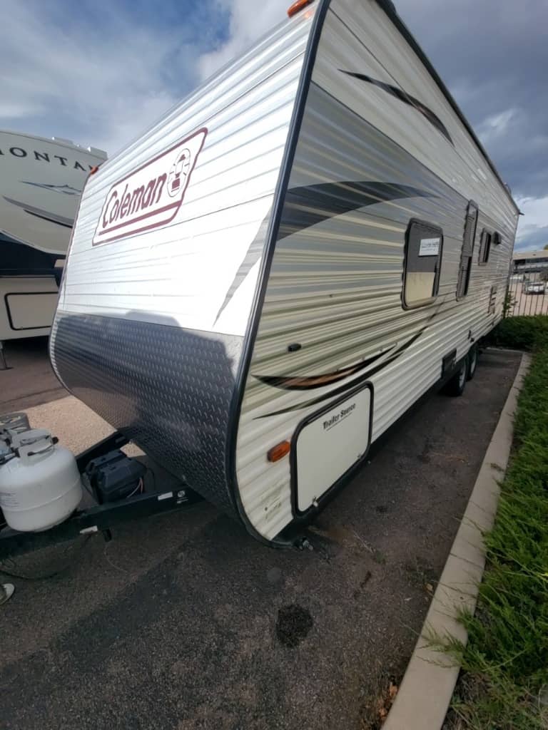 2017 Keystone RV 2017 Keystone RV Coleman Lantern - thumbnail 4