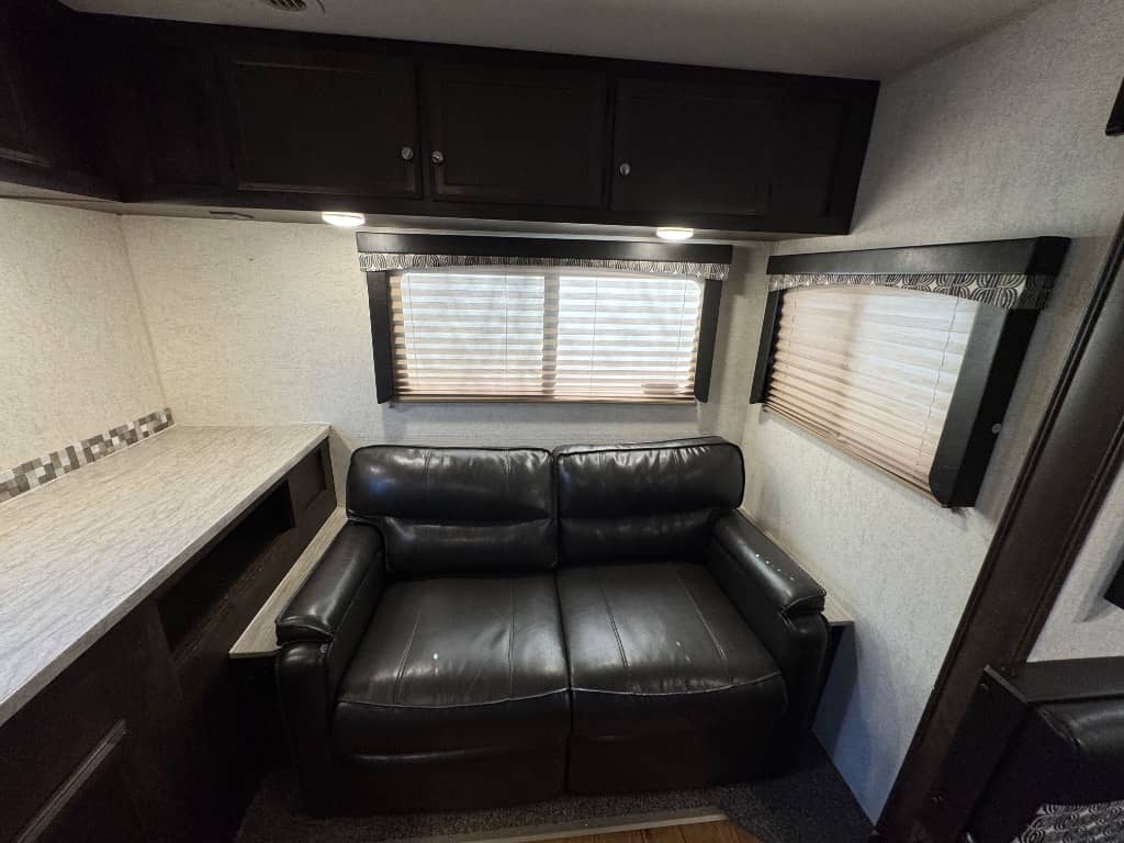 2018 2018 null JYSA - thumbnail 8