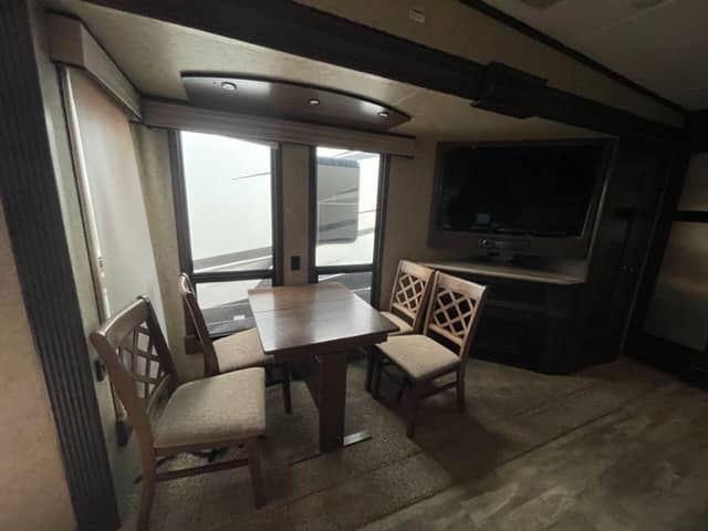 2018 Prime Time RV 2018 Prime Time RV Sanibel - thumbnail 4