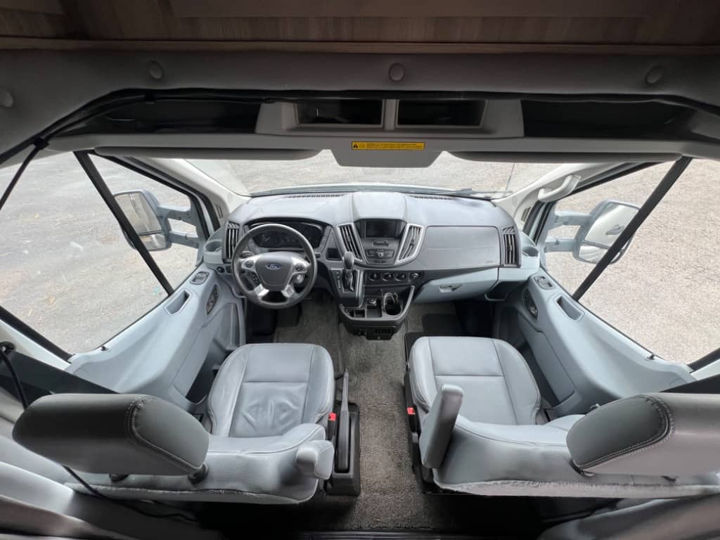 2018 Coach House 2018 Coach House Platinum III - thumbnail 12