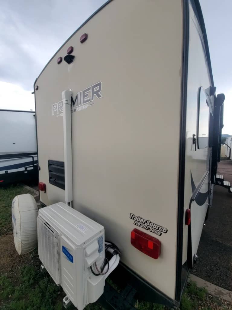 2019 Keystone RV 2019 Keystone RV Premier Ultra Lite - thumbnail 4