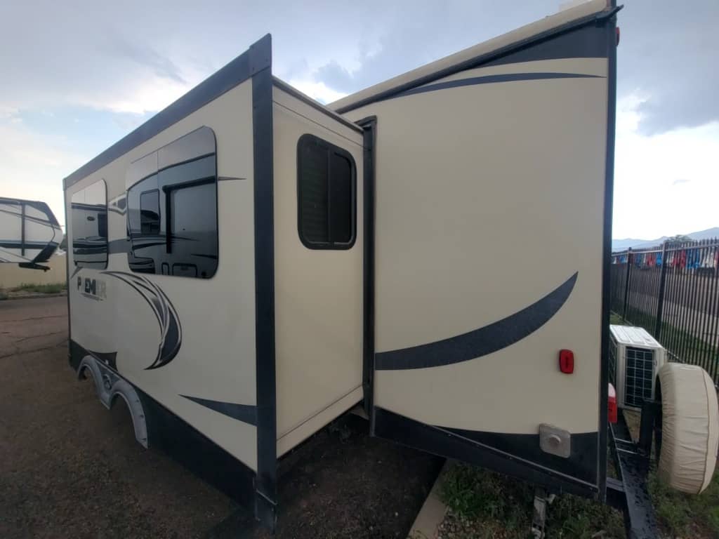 2019 Keystone RV 2019 Keystone RV Premier Ultra Lite - thumbnail 6