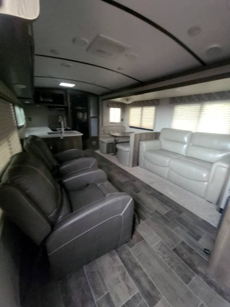 2019 Keystone RV 2019 Keystone RV Premier Ultra Lite - thumbnail 9