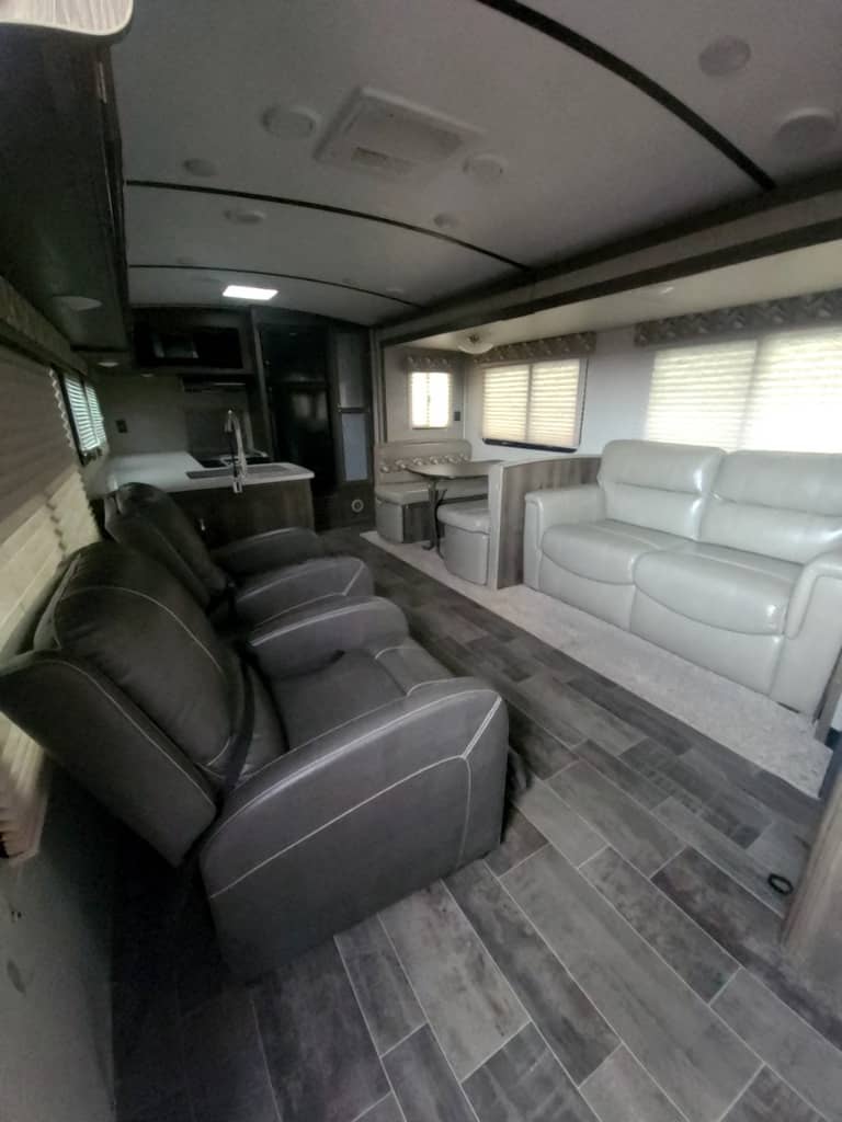 2019 Keystone RV 2019 Keystone RV Premier Ultra Lite - thumbnail 10