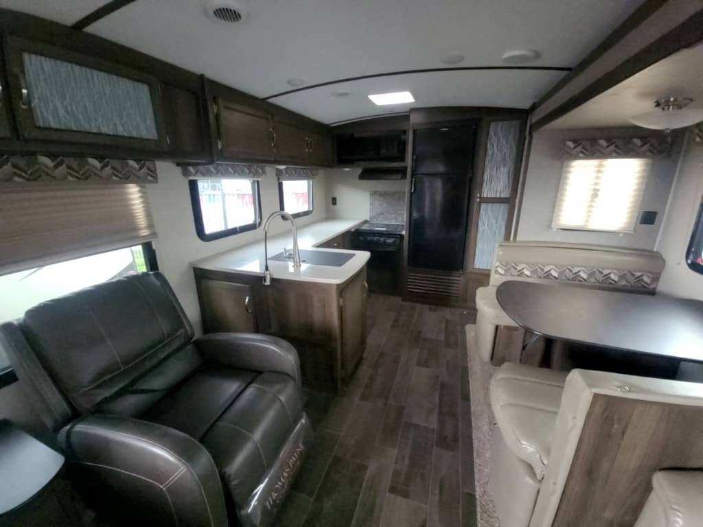2019 Keystone RV 2019 Keystone RV Premier Ultra Lite - thumbnail 11