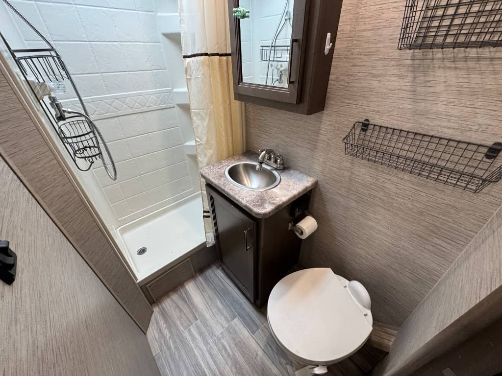 2021 Thor Motor Coach 2021 Thor Motor Coach Four Winds - thumbnail 9