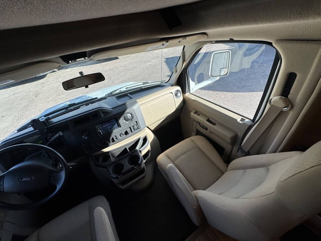 2021 Thor Motor Coach 2021 Thor Motor Coach Four Winds - thumbnail 18