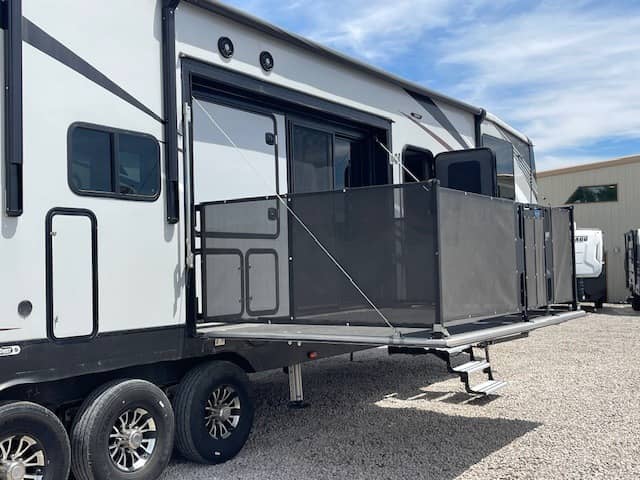 2019 Heartland RV 2019 Heartland RV Cyclone - thumbnail 5