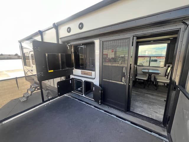 2019 Heartland RV 2019 Heartland RV Cyclone - thumbnail 7