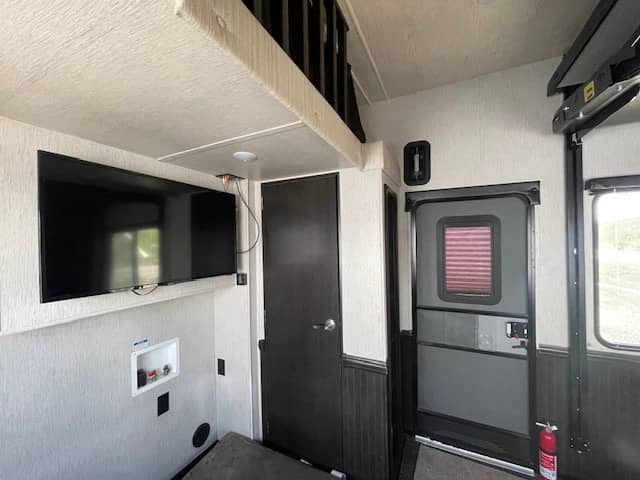 2019 Heartland RV 2019 Heartland RV Cyclone - thumbnail 19