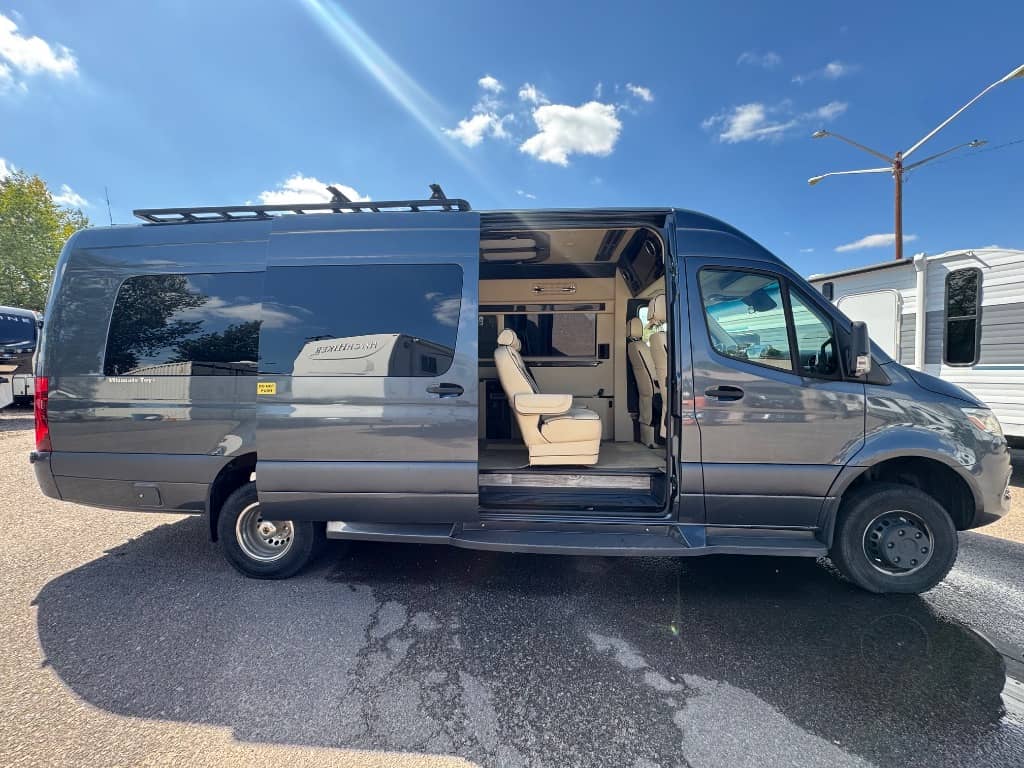 2019 Midwest Automotive Designs 2019 Midwest Automotive Designs Daycruiser - thumbnail 4