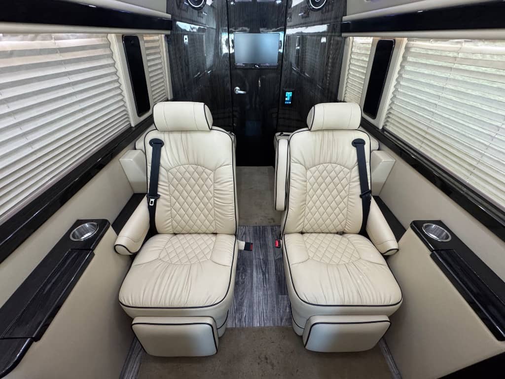 2019 Midwest Automotive Designs 2019 Midwest Automotive Designs Daycruiser - thumbnail 8