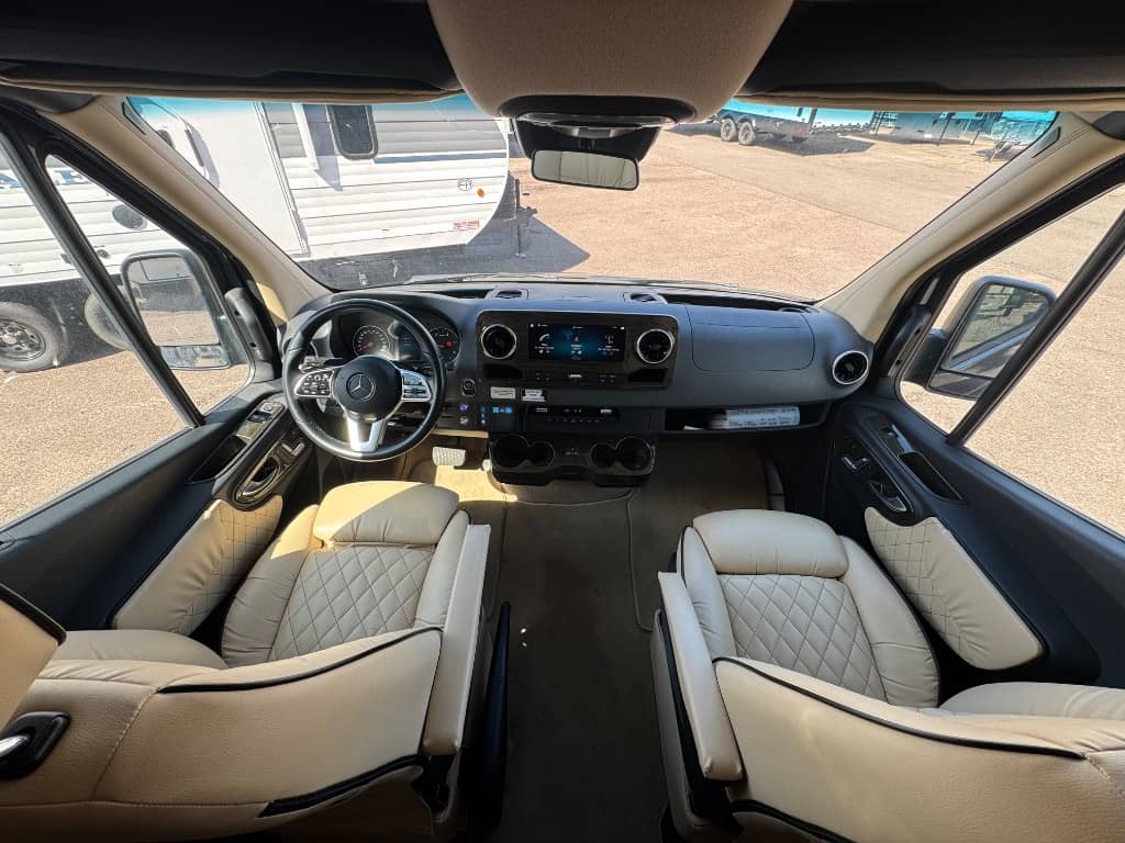 2019 Midwest Automotive Designs 2019 Midwest Automotive Designs Daycruiser - thumbnail 20