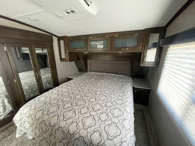 2019 Dutchmen 2019 Dutchmen Astoria - thumbnail 9