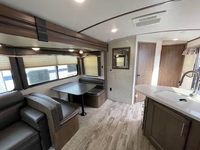 2019 Keystone RV 2019 Keystone RV Cougar Half-Ton - thumbnail 9