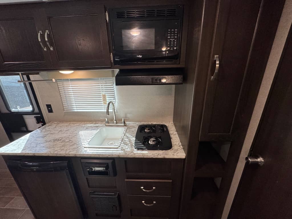 2019 Keystone RV 2019 Keystone RV Springdale Mini - thumbnail 9