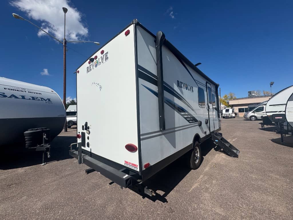 2021 Palomino 2021 Palomino Revolve - thumbnail 3