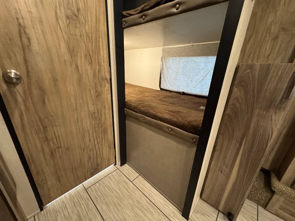 2021 Palomino 2021 Palomino Revolve - thumbnail 7