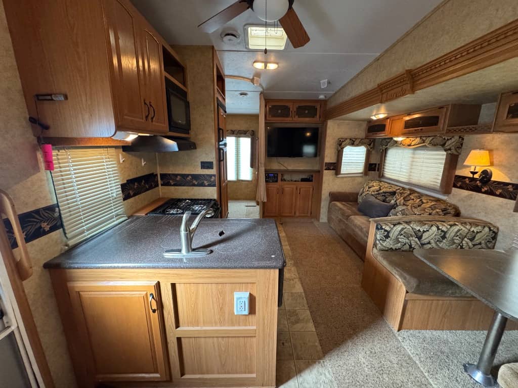 2009 Keystone RV 2009 Keystone RV Laredo - thumbnail 5