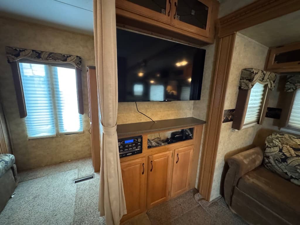 2009 Keystone RV 2009 Keystone RV Laredo - thumbnail 9