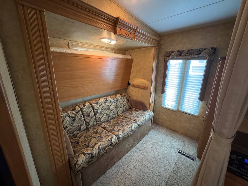 2009 Keystone RV 2009 Keystone RV Laredo - thumbnail 10