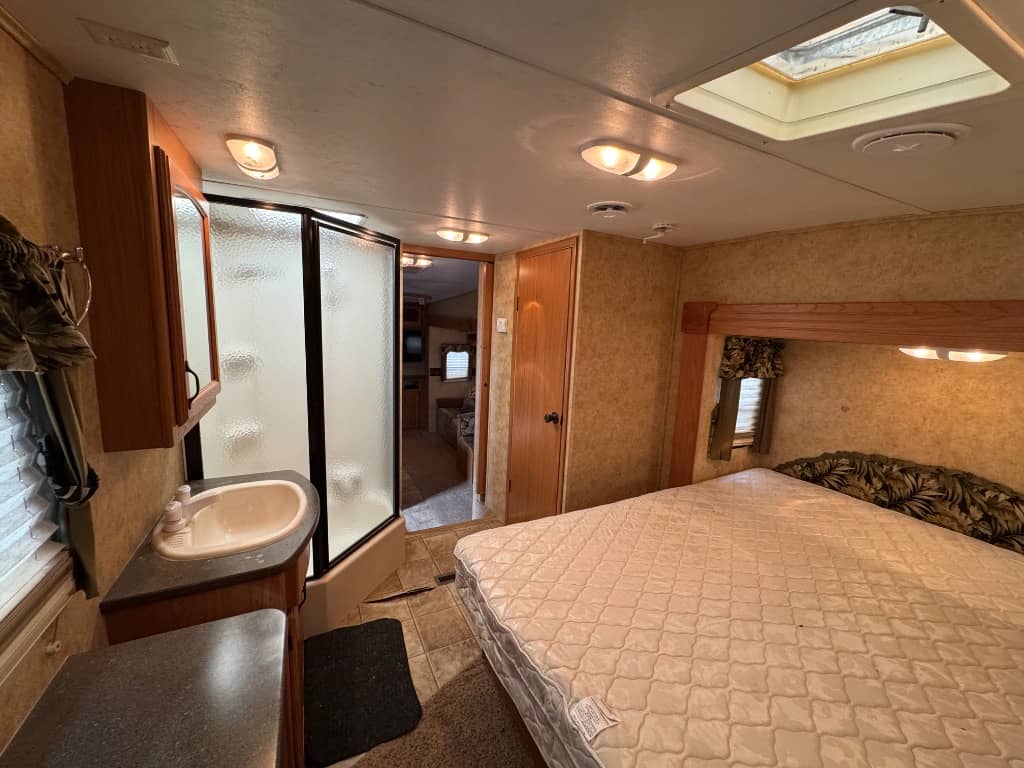 2009 Keystone RV 2009 Keystone RV Laredo - thumbnail 17