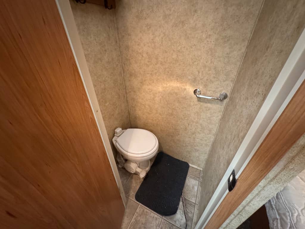 2009 Keystone RV 2009 Keystone RV Laredo - thumbnail 18