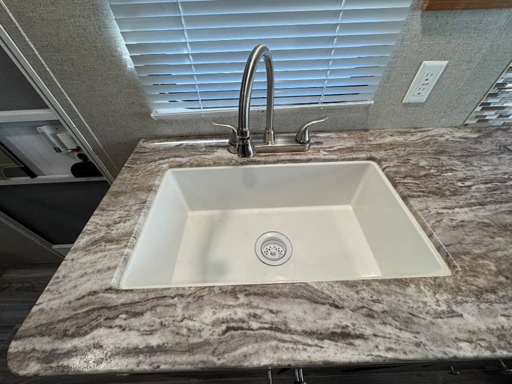 2020 Forest River 2020 Forest River Shasta - thumbnail 10