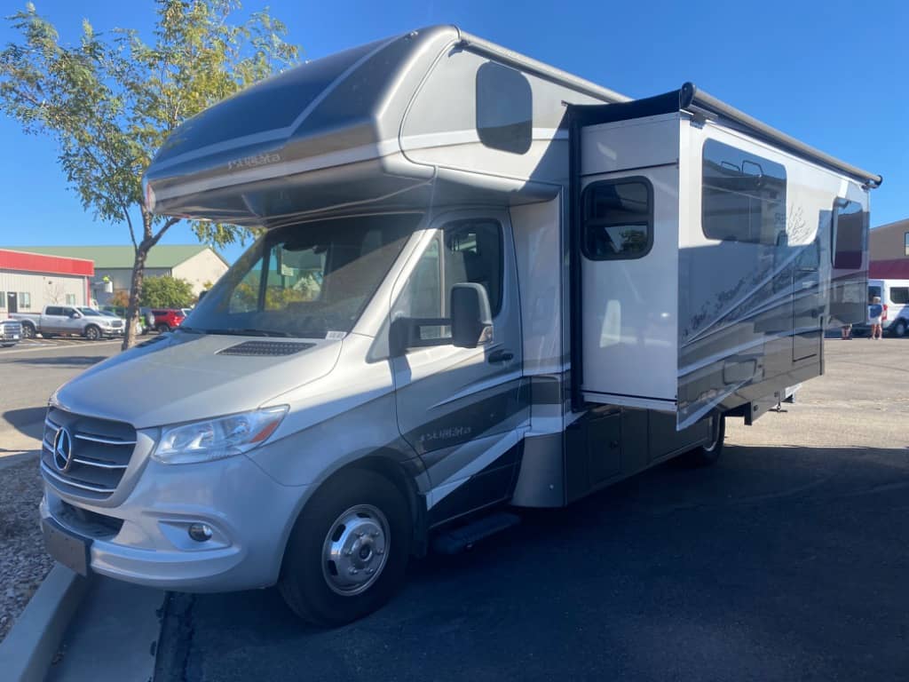 2021 Dynamax 2021 Dynamax Isata 3 - thumbnail 2